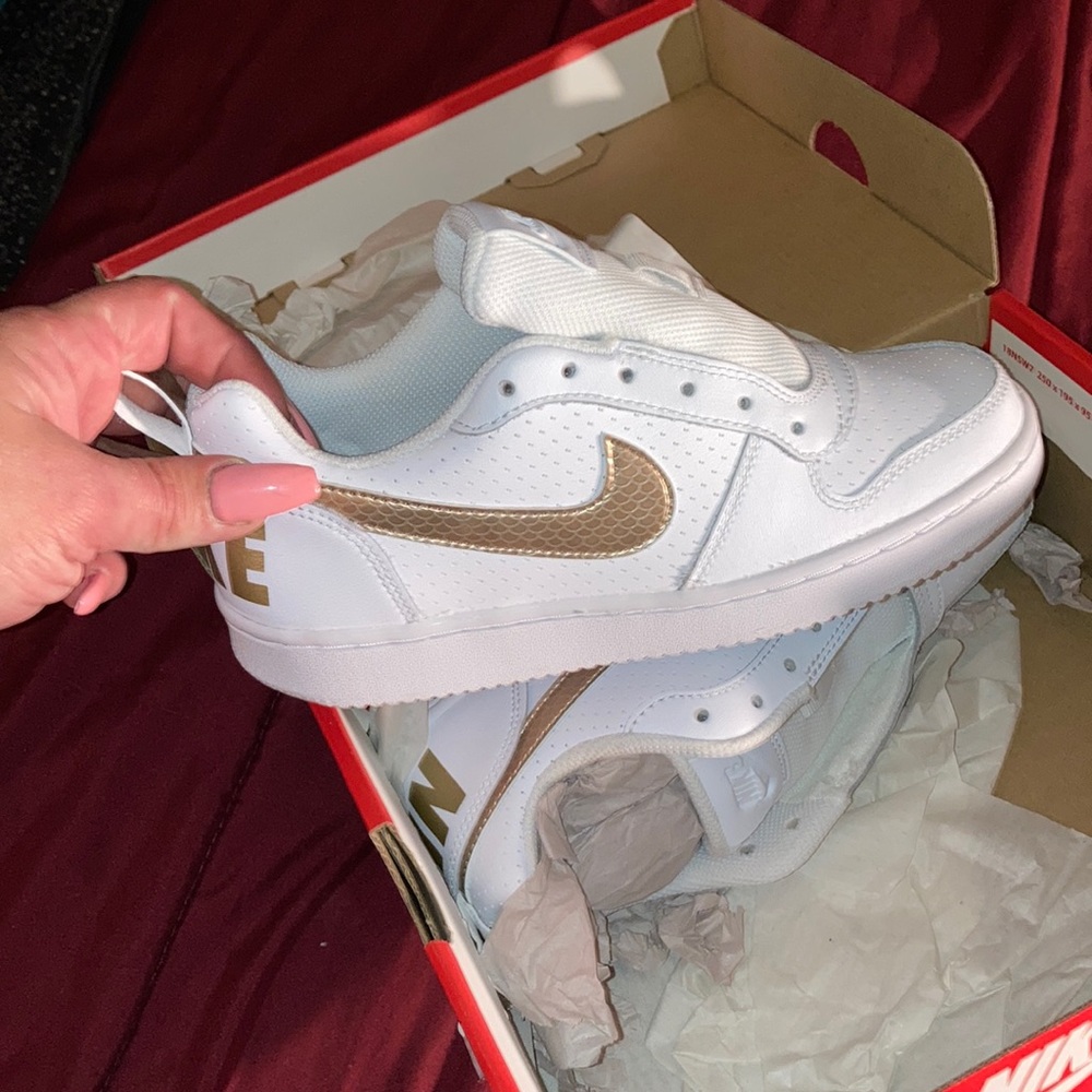 Nike court